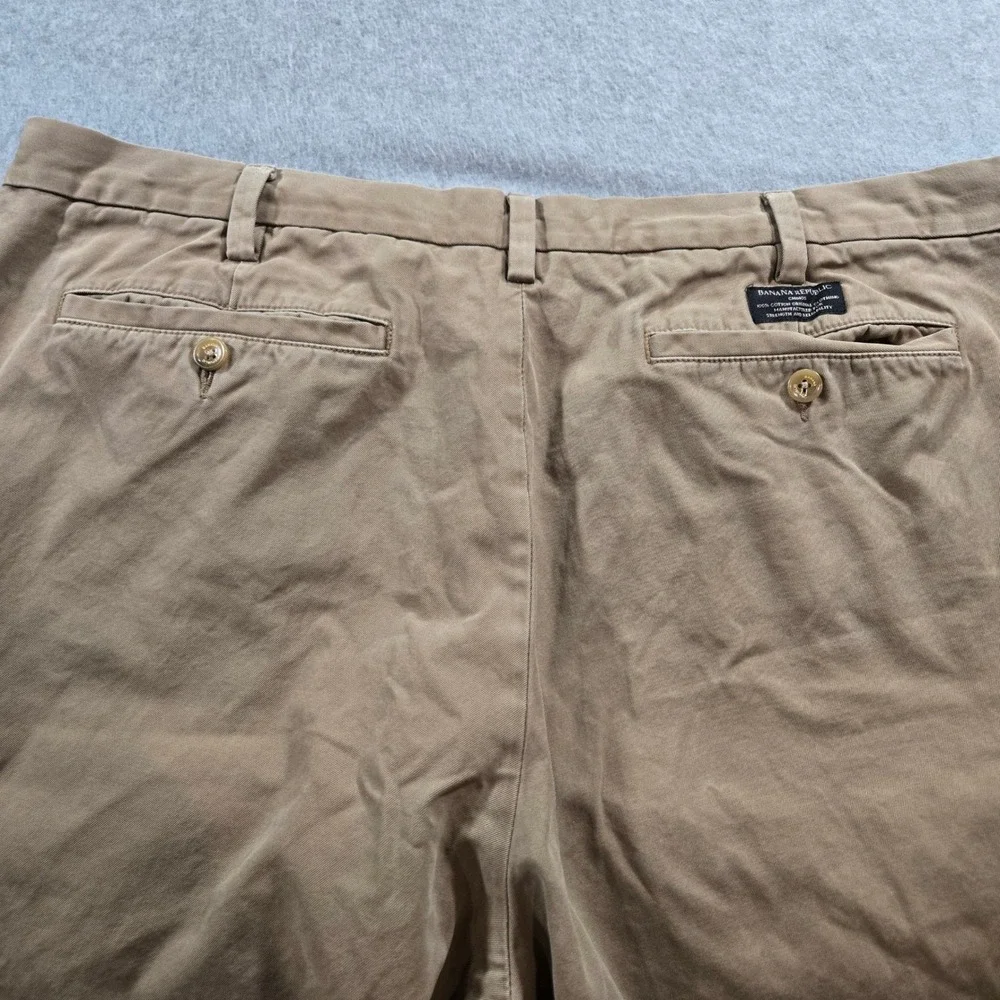 Banana Republic Gavin Chino Khaki Tan Straight Leg Pants Mens 38x32 100% Cotton
